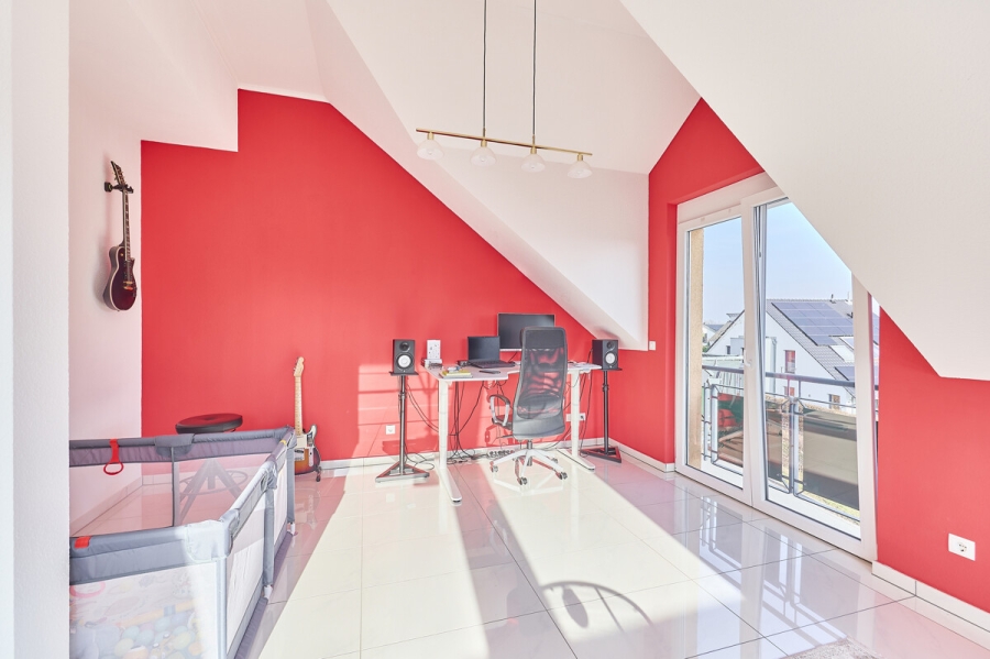 Modernes Wohnen mit hohem Komfort - ideal für jedes Alter ! 2-3 ZKB- Etagenwohnung im Neubaugebiet von Lambsheim zu verkaufen !! - Bild