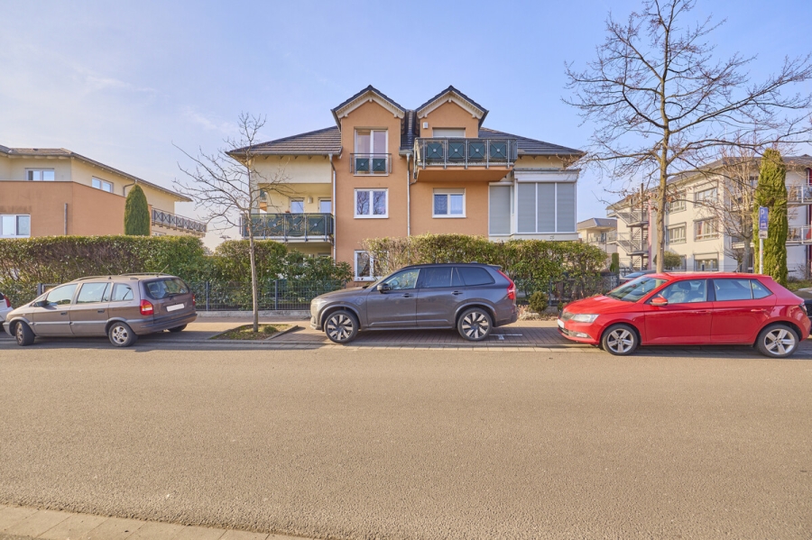 Modernes Wohnen mit hohem Komfort - ideal für jedes Alter ! 2-3 ZKB- Etagenwohnung im Neubaugebiet von Lambsheim zu verkaufen !! - Aussenansicht (2)