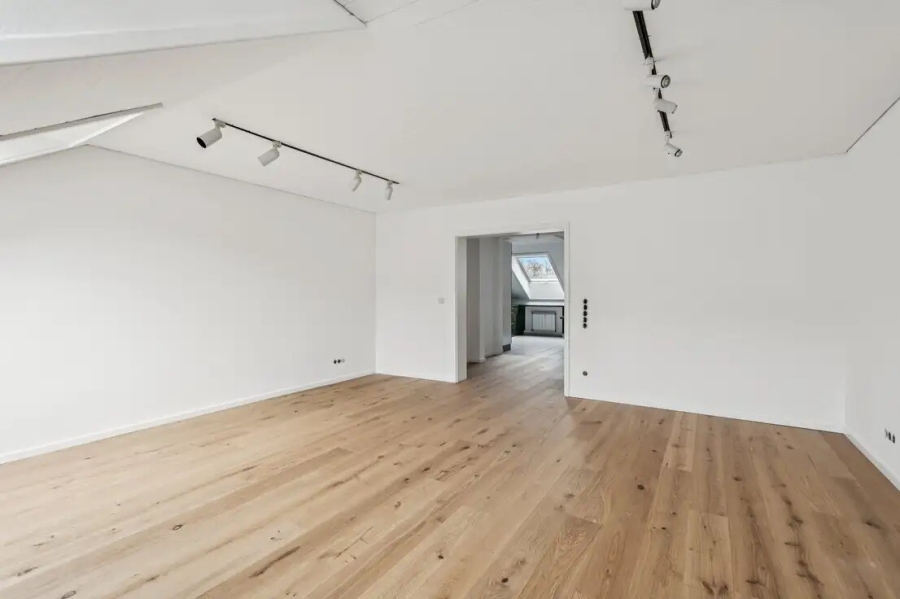 Einfamilienhaus in Lampertheim - Arbeitzszimmer (1.OG)