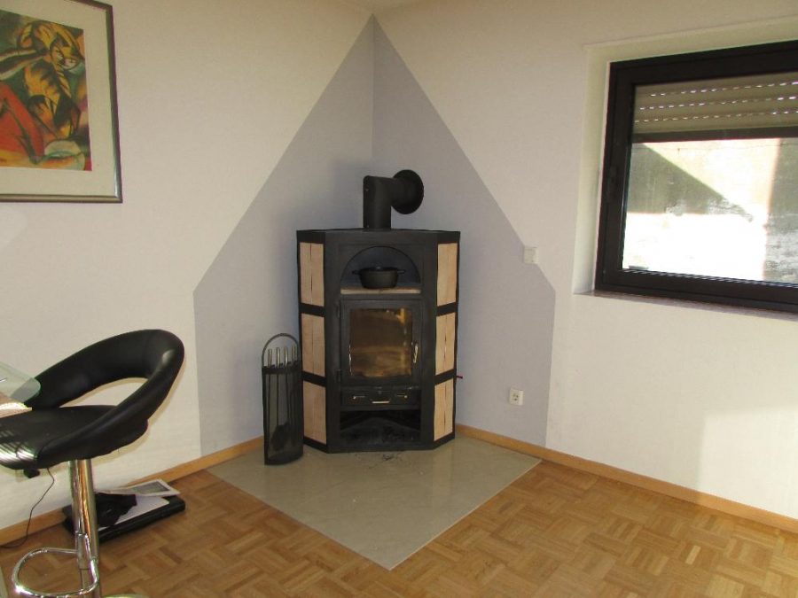 Freistehendes Raumwunder mit Einliegerwohnung mit tollem Grundstück und Doppelgarage!! - BILD